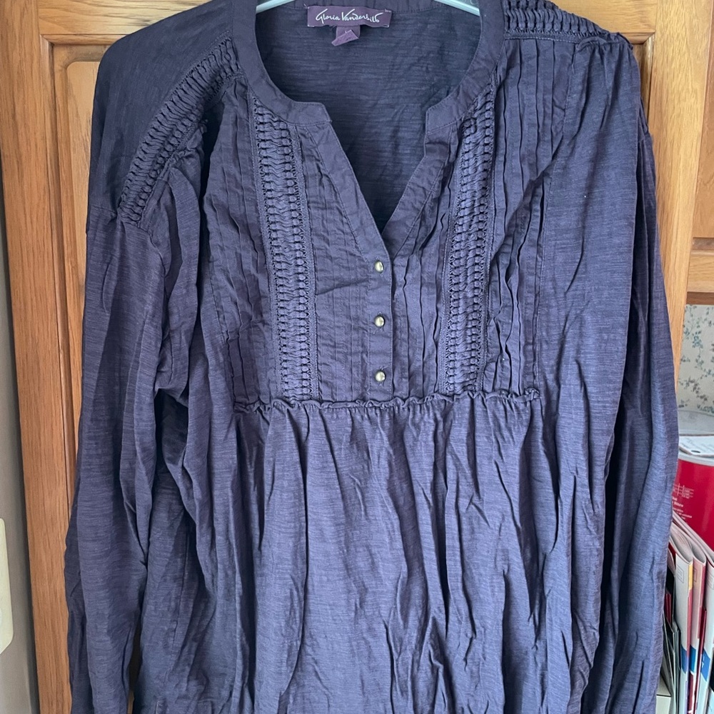 Gloria Vanderbilt purple pintuck blouse